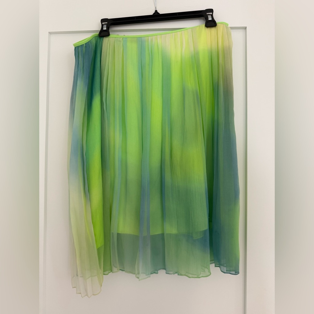 Elie Tahari multicolor pleated chiffon silk skirt w/ many slits